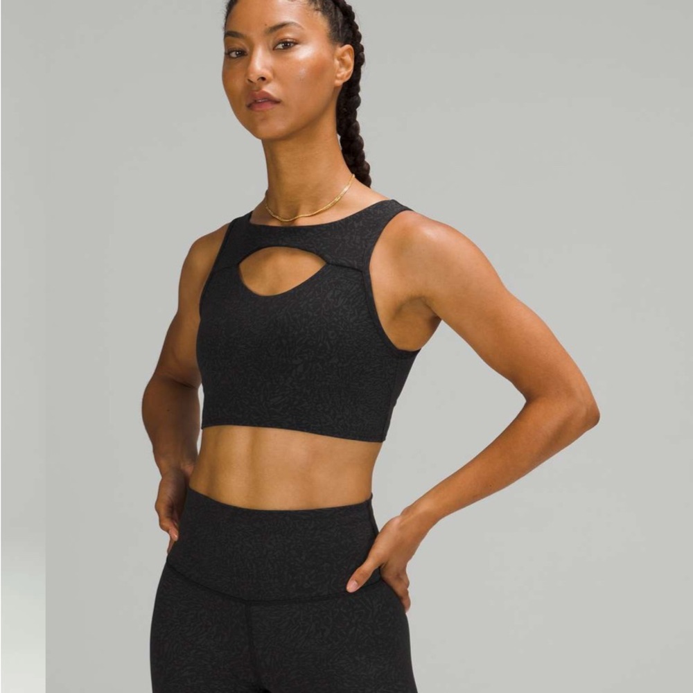 Lululemon Everlux Cut Out Train Bra